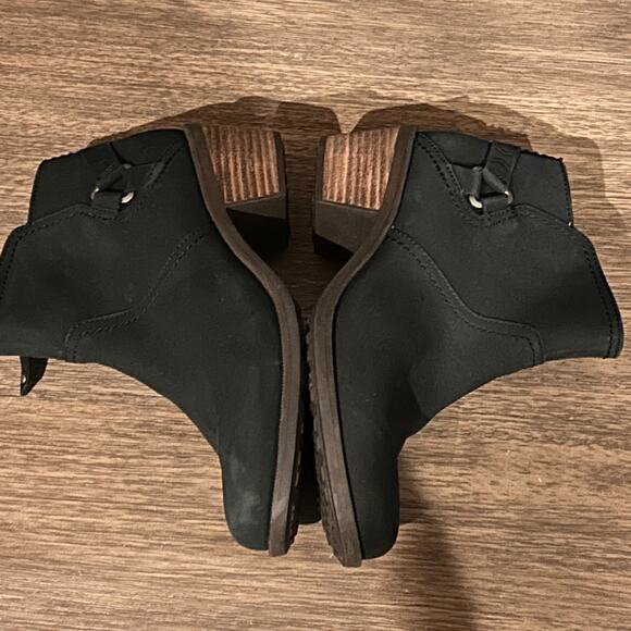 Teva 'Foxy' Black Leather Ankle Boots Size US 8 - Picture 5 of 8